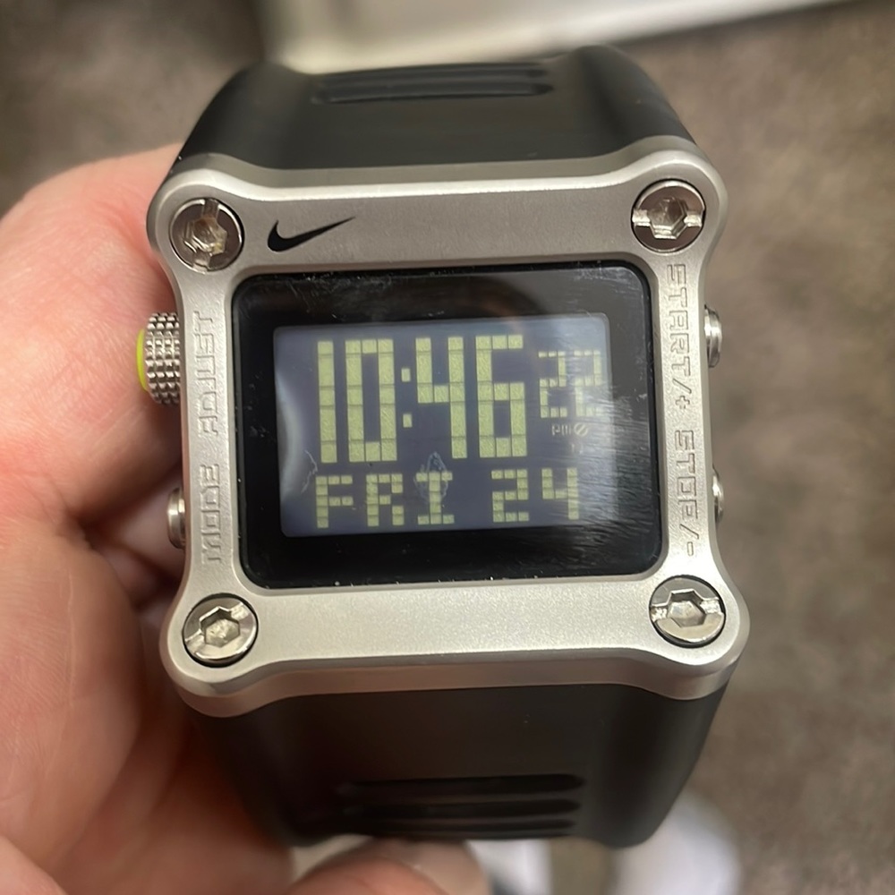 Nike mettle hammer watch